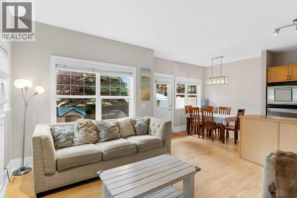 Single Family House for Sale in  Wentworth Common SW West Springs Calgary 