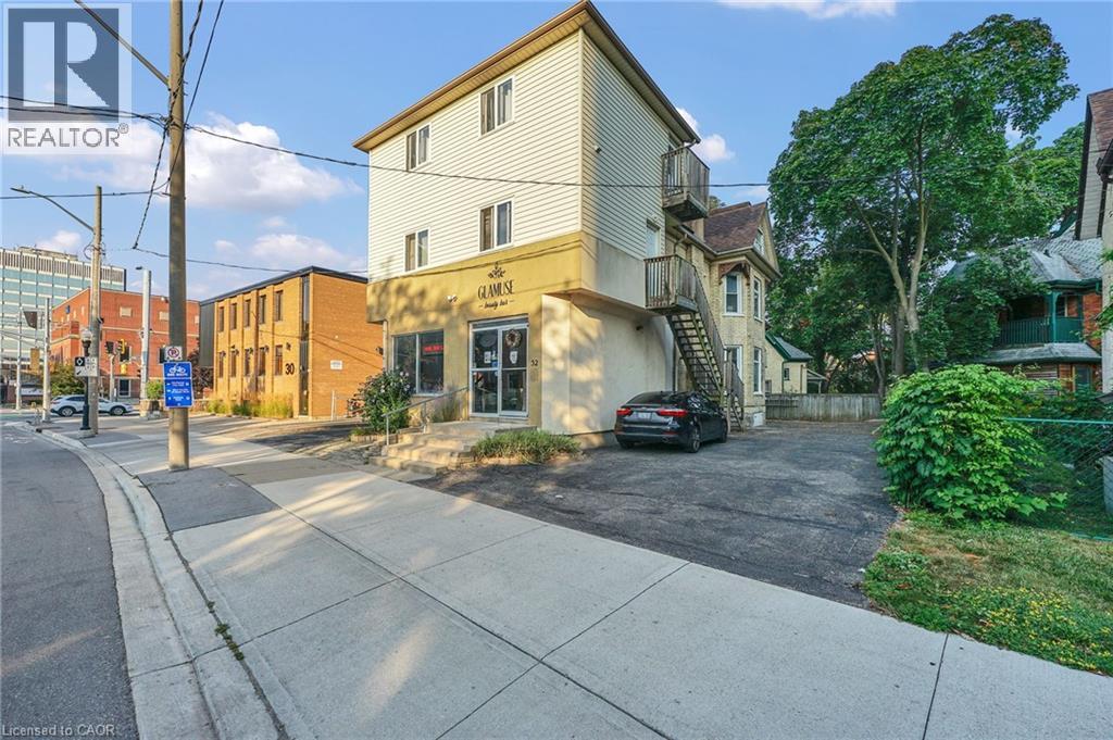 Photo 29 of 52 Water Street N, Kitchener ON