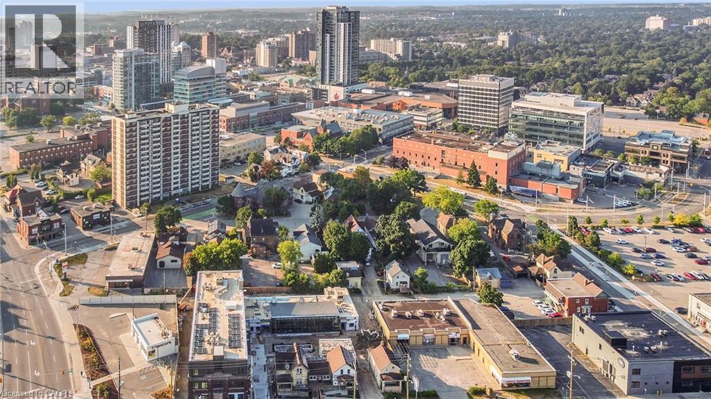 Photo 15 of 52 Water Street N, Kitchener ON
