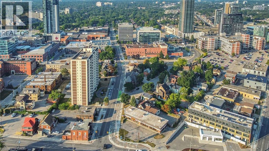 Photo 34 of 52 Water Street N, Kitchener ON