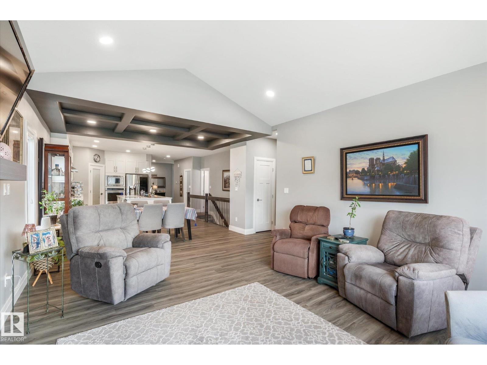 Photo 8 of 1381 Enright Ld Nw, Edmonton AB