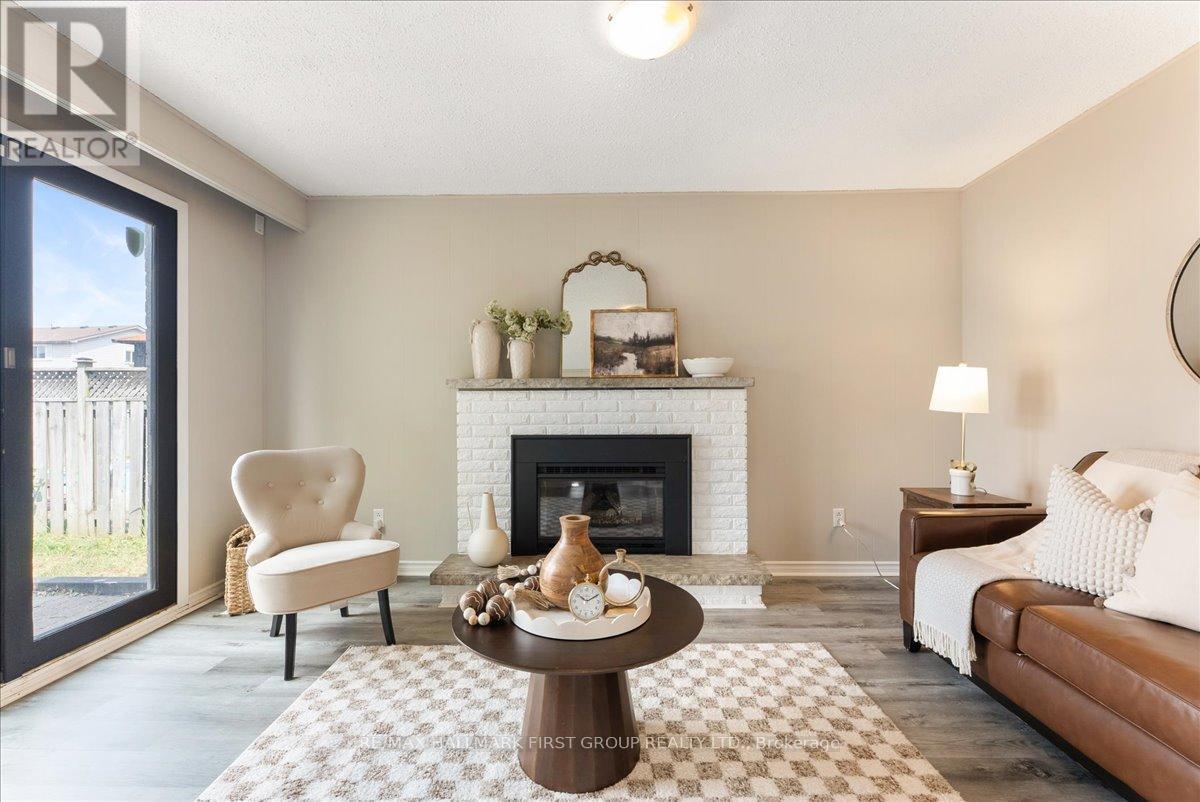 Photo 14 of 948 Cecylia Court, Pickering ON