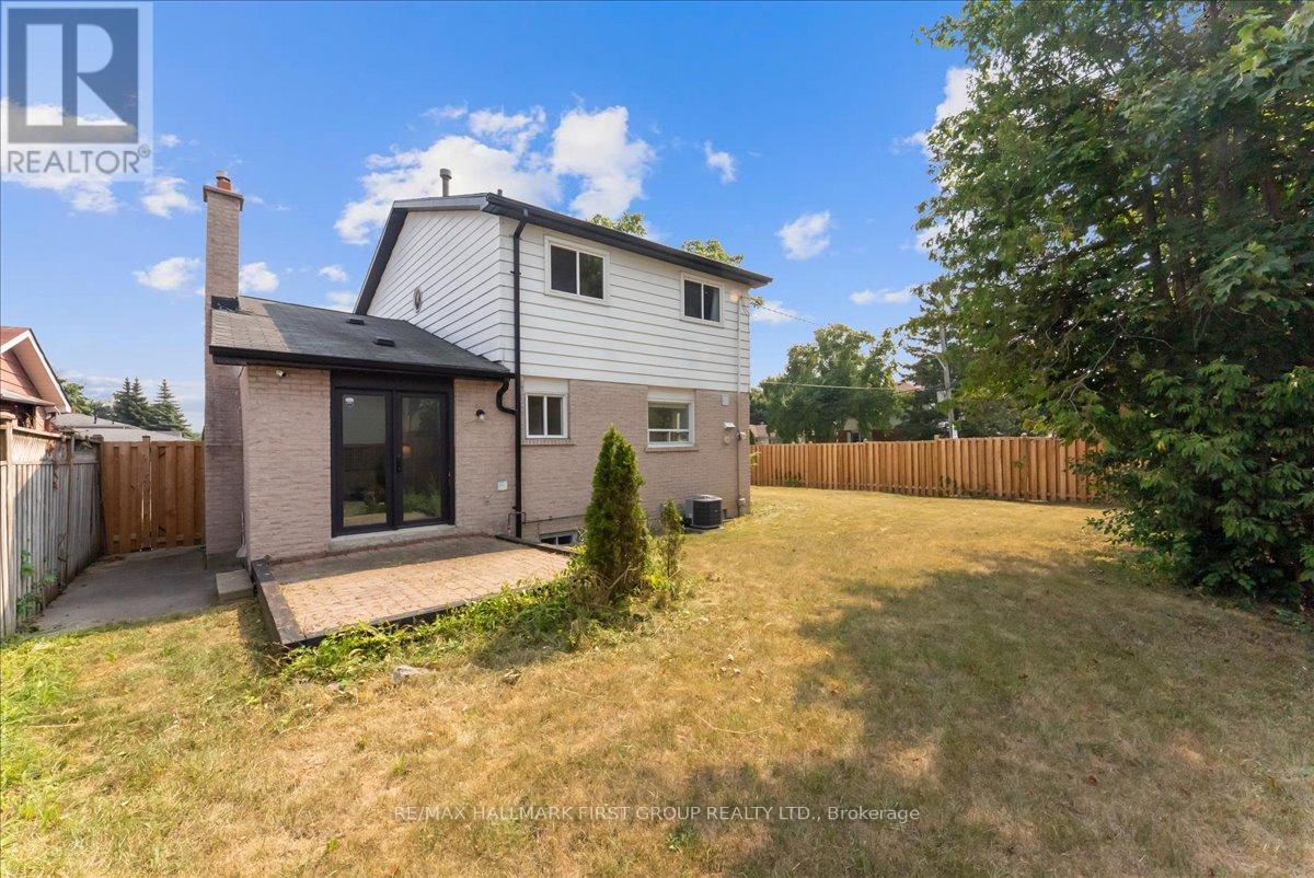Photo 31 of 948 Cecylia Court, Pickering ON