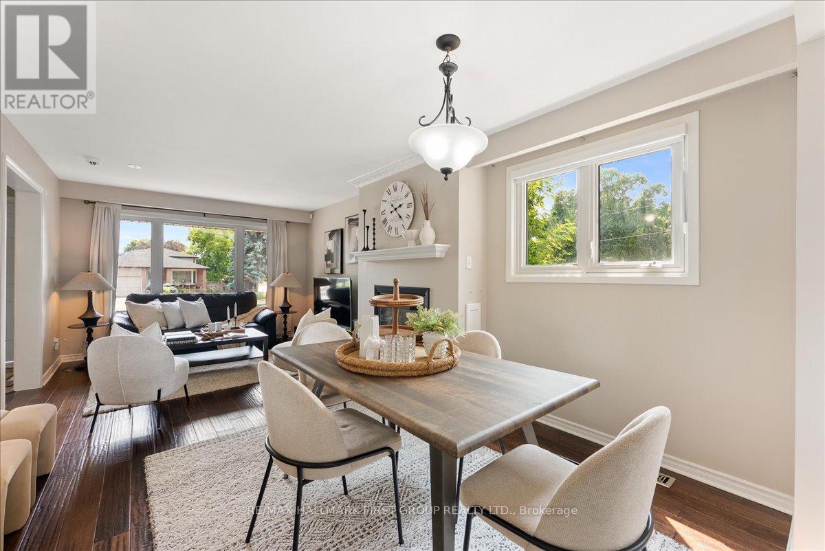 Photo 9 of 948 Cecylia Court, Pickering ON