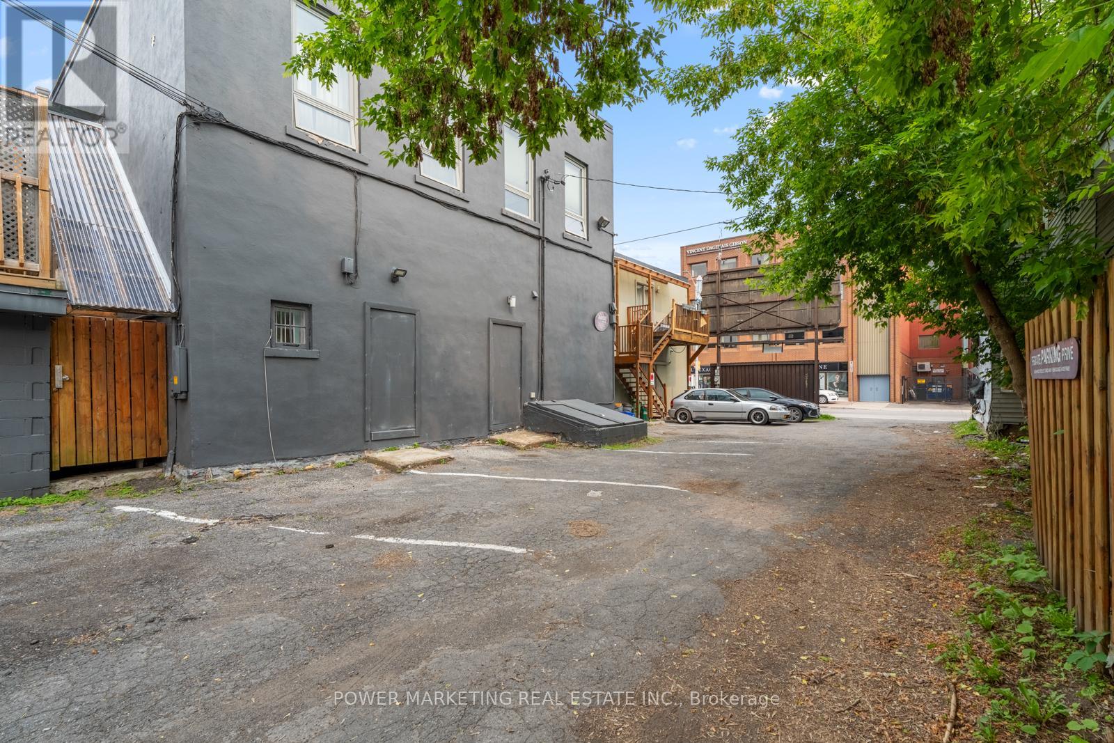 Photo 12 of 242 Dalhousie Street, Ottawa ON