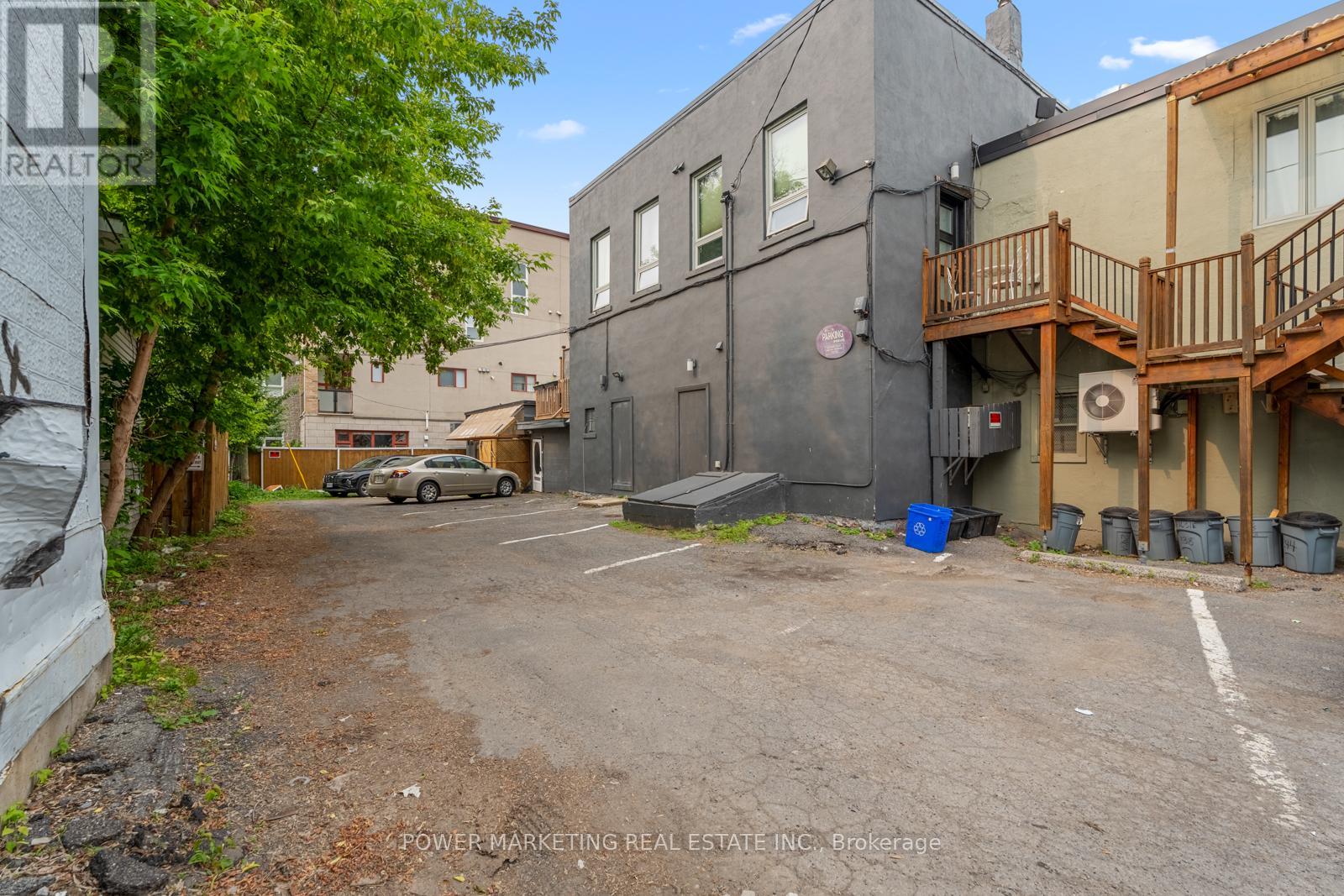 Photo 3 of 242 Dalhousie Street, Ottawa ON