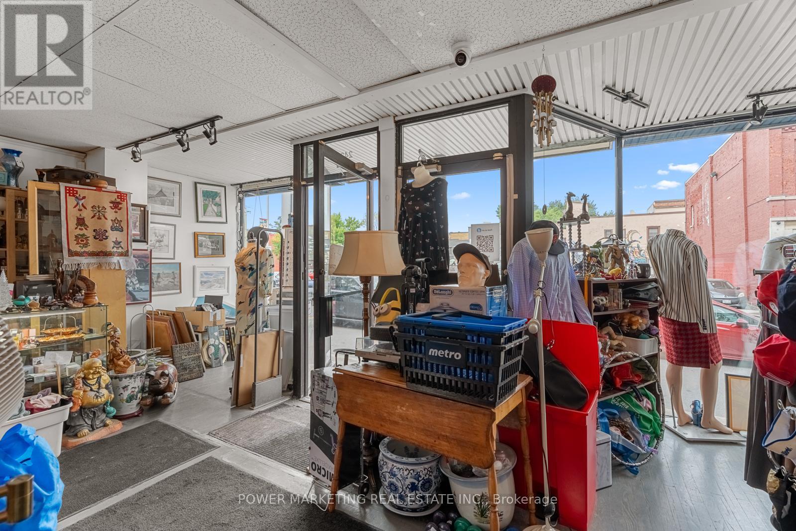 Photo 5 of 242 Dalhousie Street, Ottawa ON