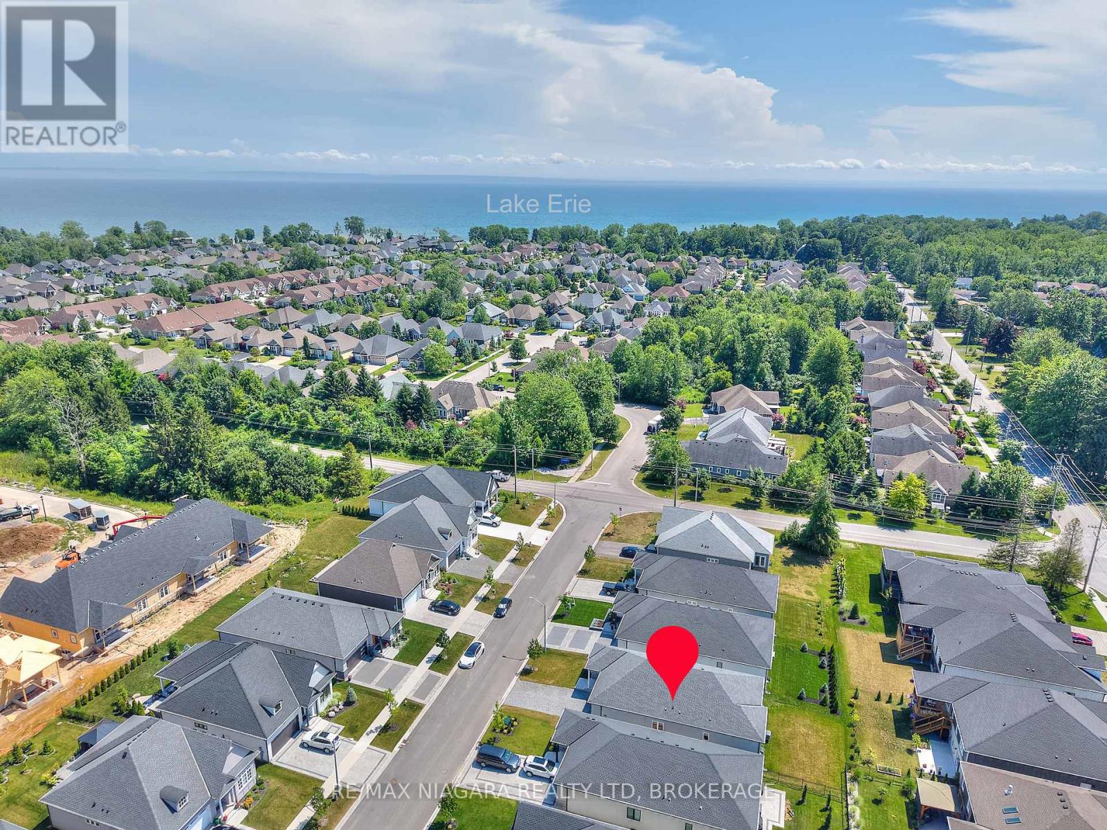 Photo 42 of 21 Sunrise Court N, Fort Erie ON