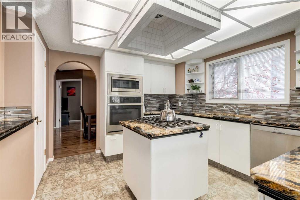 Single Family House Bungalow for Sale in  Hawkdale Circle NW Hawkwood Calgary 