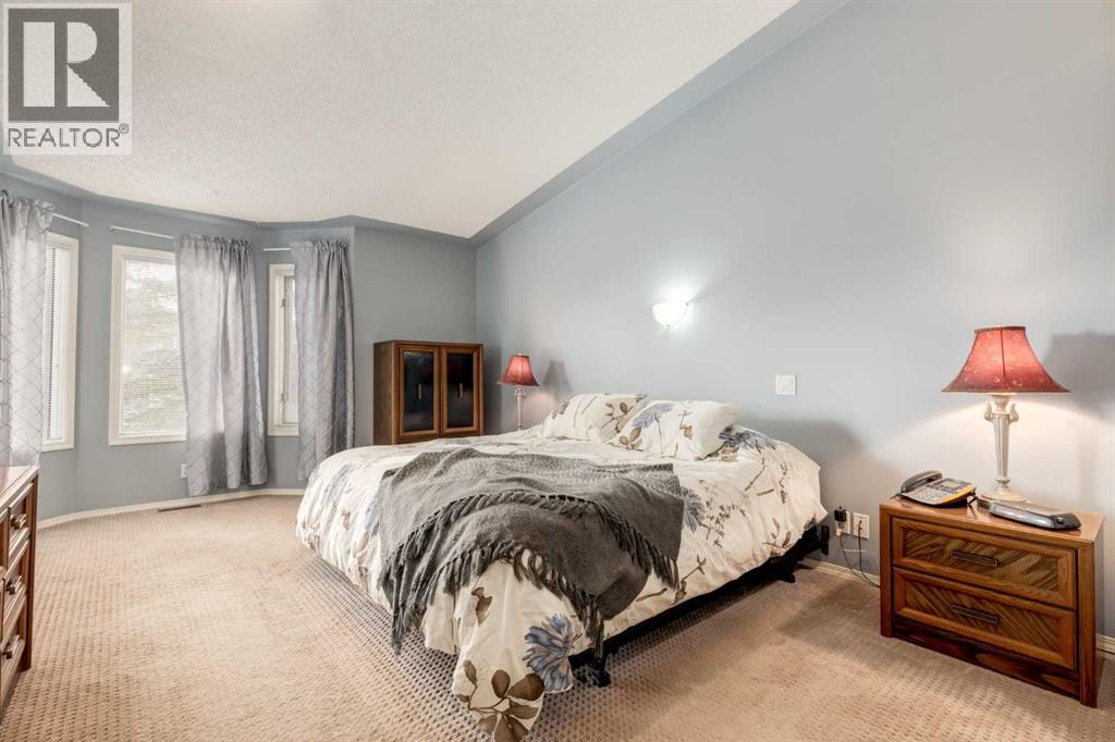 Single Family House Bungalow for Sale in  Hawkdale Circle NW Hawkwood Calgary 