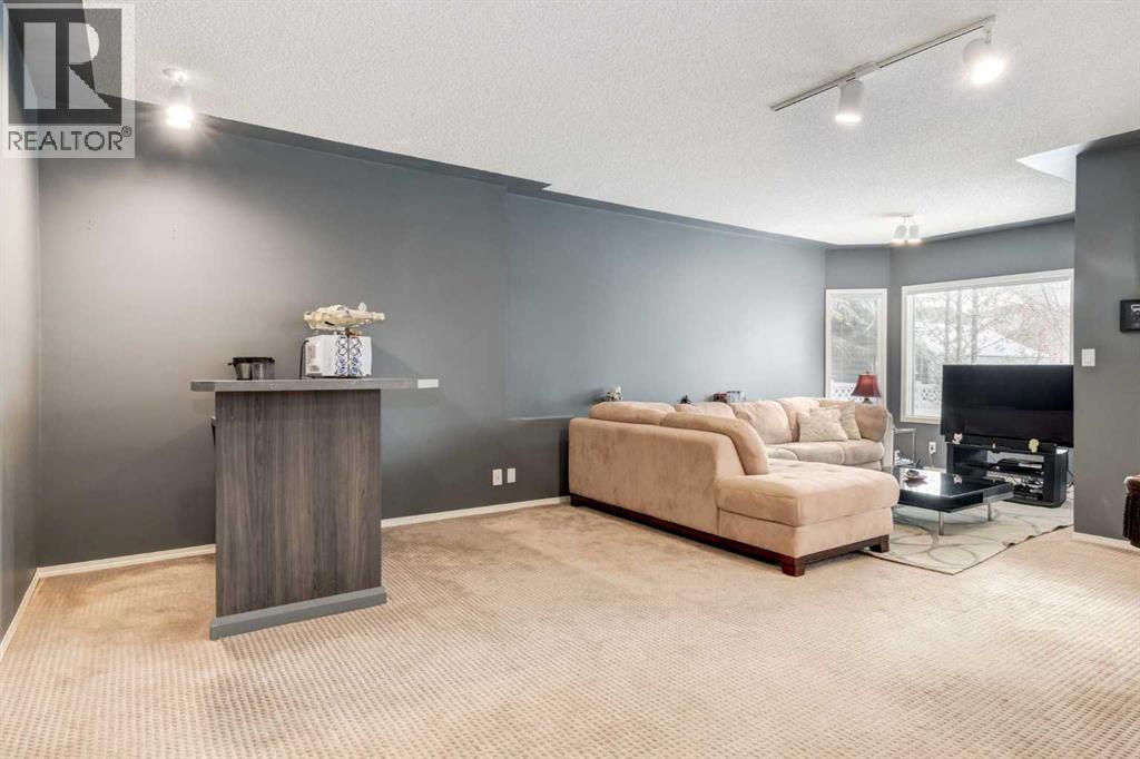 Single Family House Bungalow for Sale in  Hawkdale Circle NW Hawkwood Calgary 