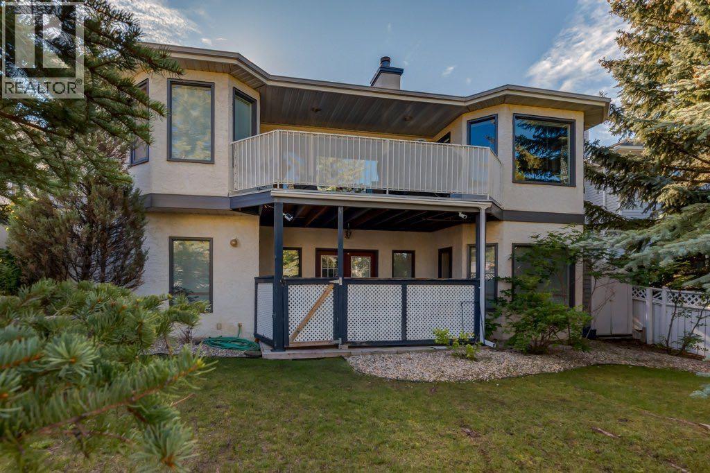 Single Family House Bungalow for Sale in  Hawkdale Circle NW Hawkwood Calgary 