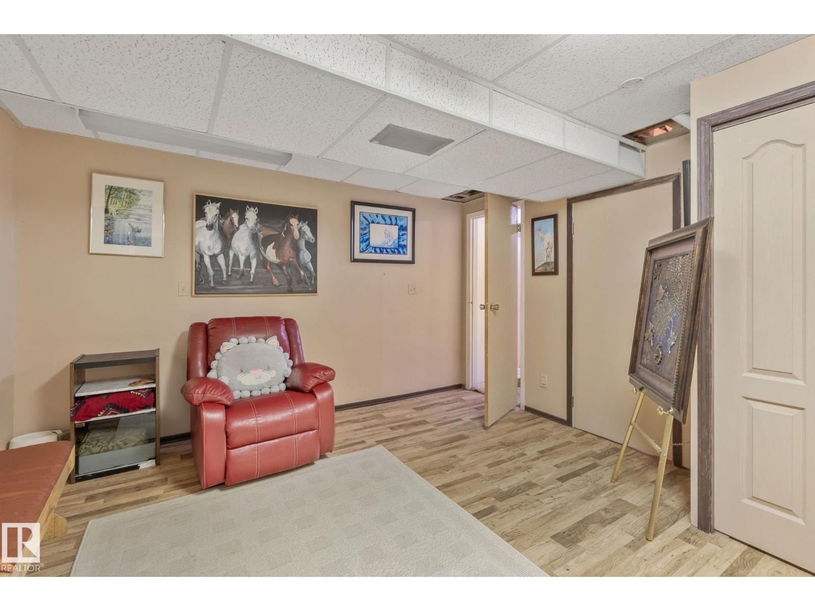 Photo 28 of 1865 104 A St Nw, Edmonton AB