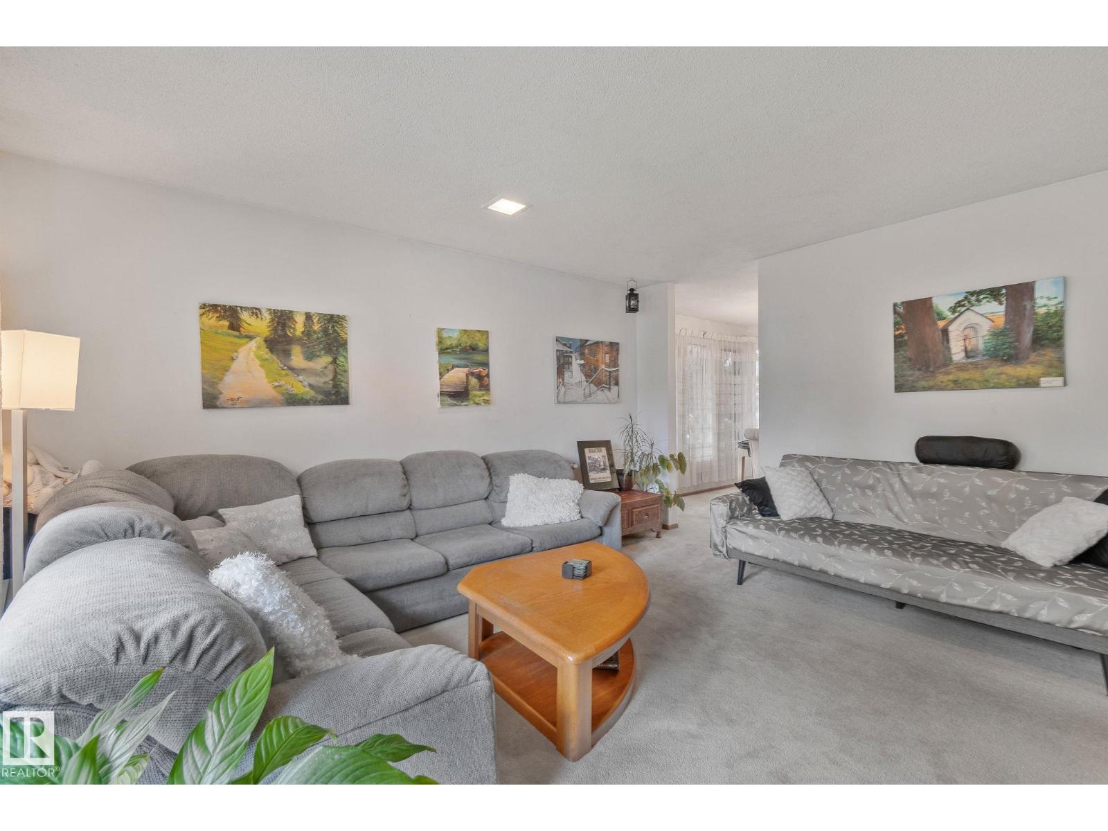 Photo 4 of 1865 104 A St Nw, Edmonton AB
