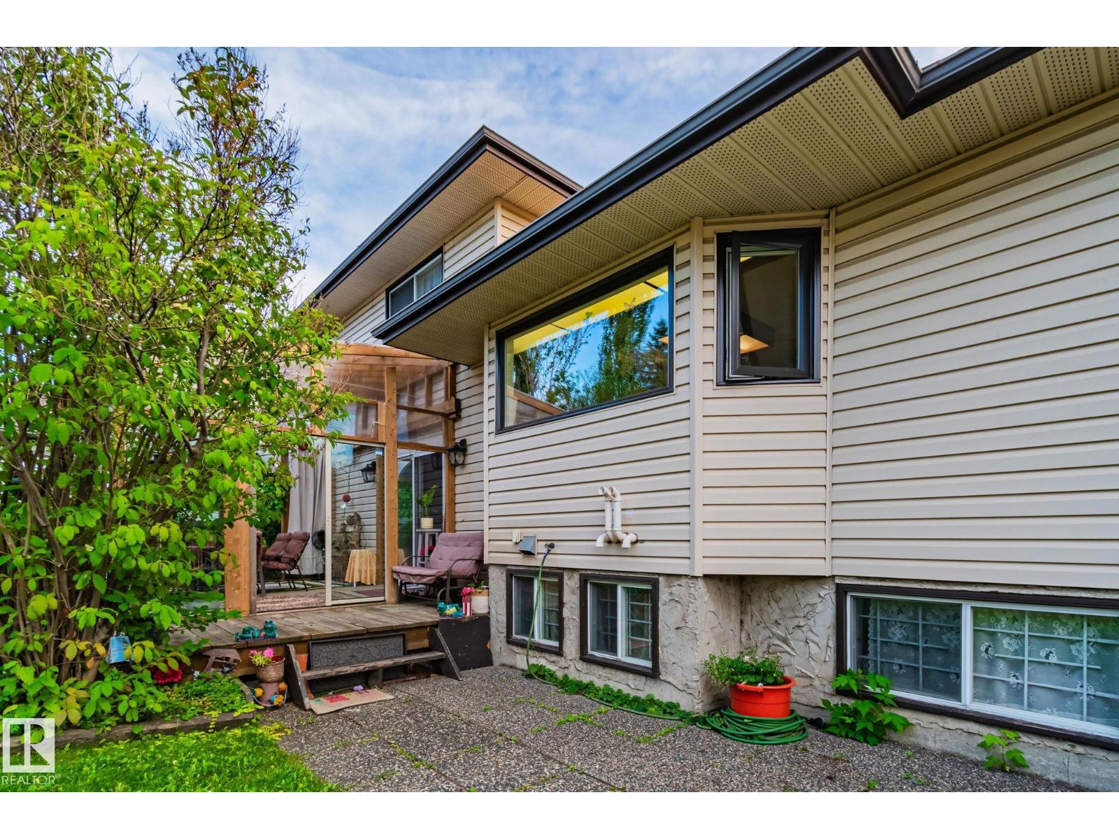 Photo 31 of 1865 104 A St Nw, Edmonton AB