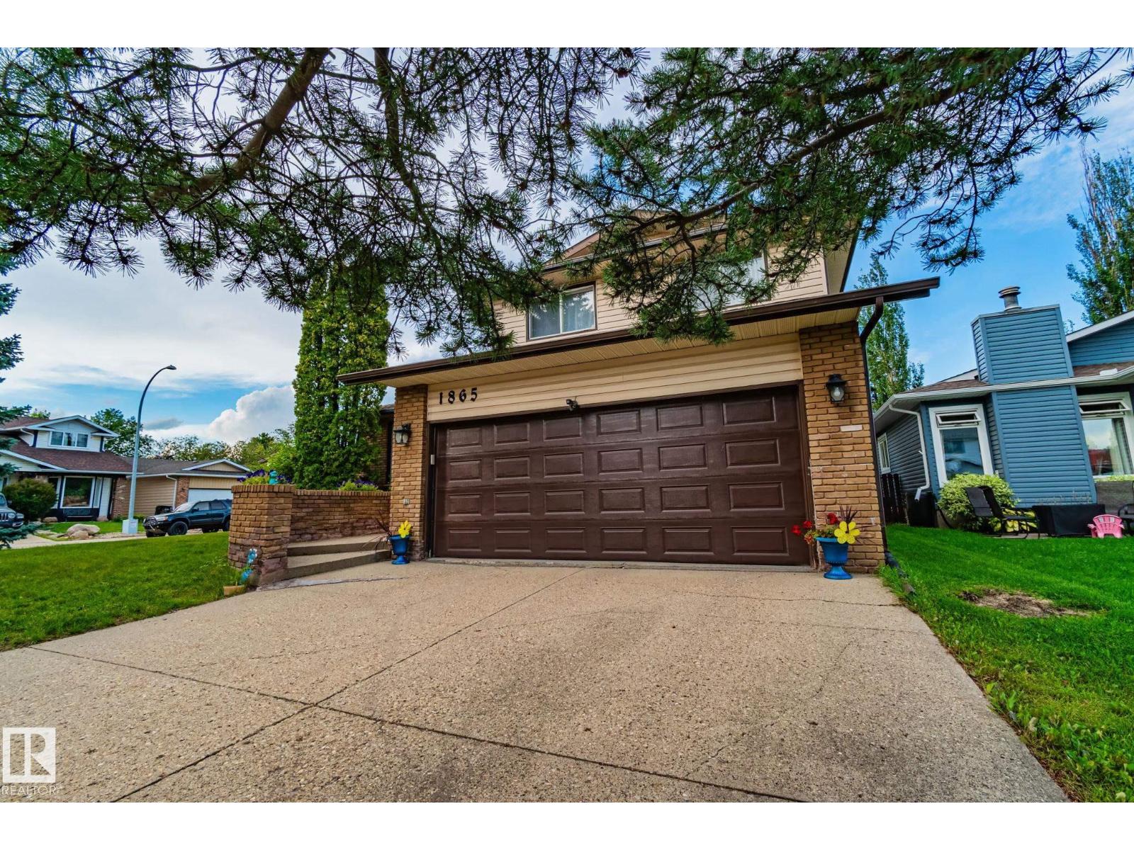 Photo 41 of 1865 104 A St Nw, Edmonton AB