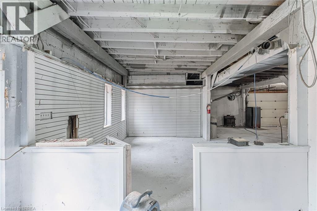 Photo 17 of 17 John Street, Brantford ON