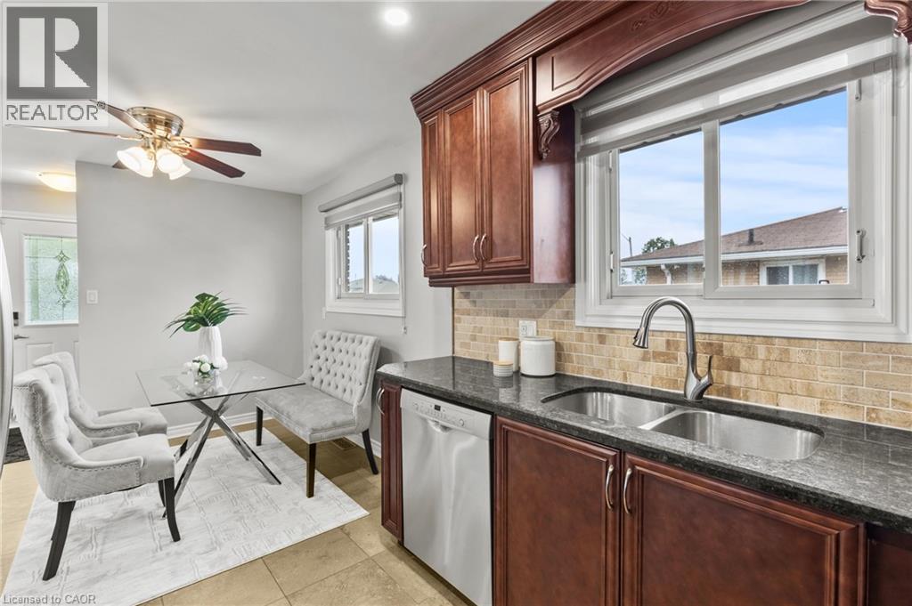 Photo 18 of 20 Leduc Street, Hamilton ON