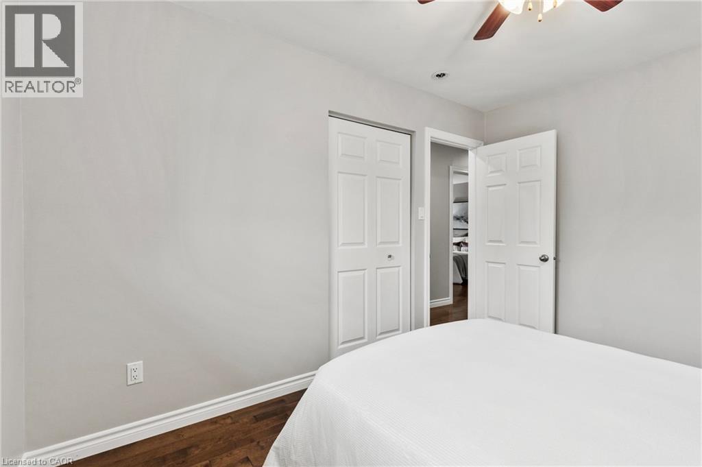 Photo 3 of 20 Leduc Street, Hamilton ON