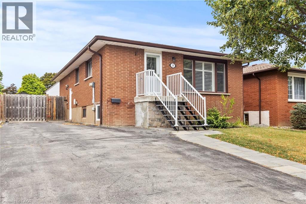 Photo 1 of 20 Leduc Street, Hamilton ON