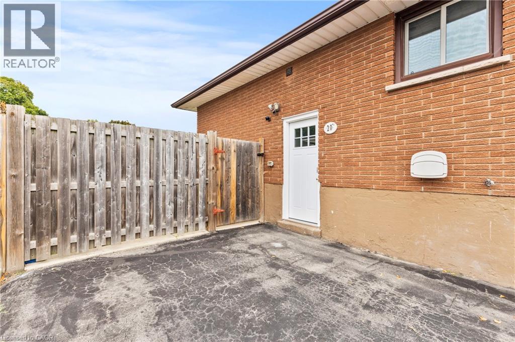 Photo 16 of 20 Leduc Street, Hamilton ON