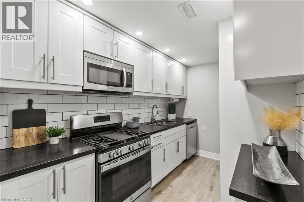 Photo 41 of 20 Leduc Street, Hamilton ON