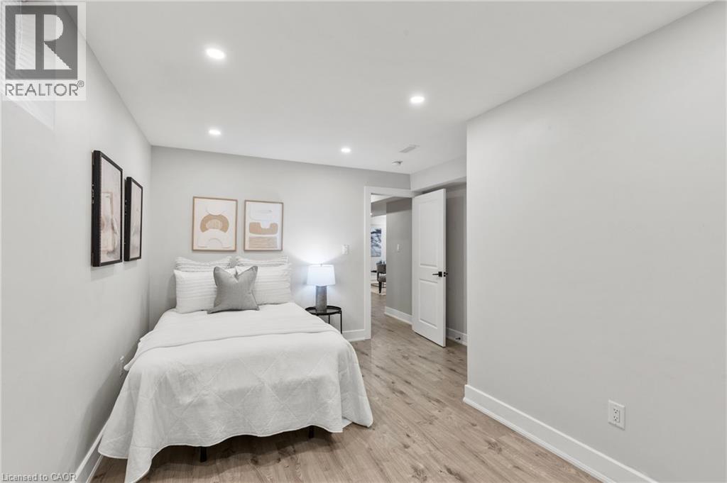 Photo 30 of 20 Leduc Street, Hamilton ON