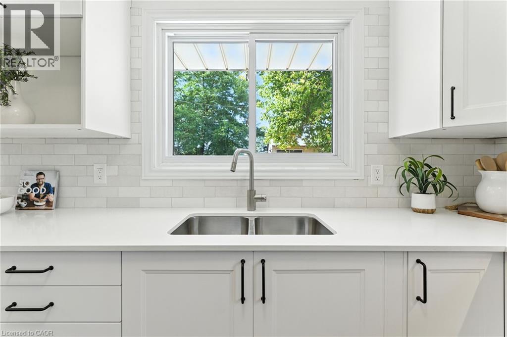 Photo 13 of 54 Gail Street, Cambridge ON