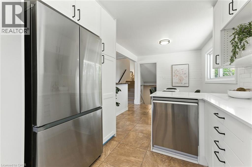 Photo 14 of 54 Gail Street, Cambridge ON