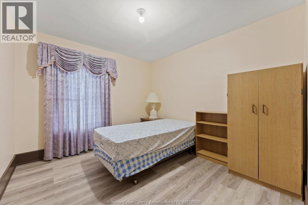 Photo 35 of 622 Janette Avenue, Windsor ON
