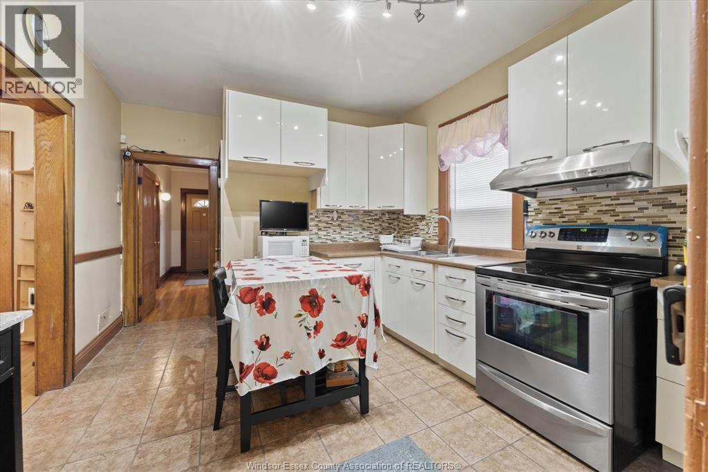 Photo 34 of 622 Janette Avenue, Windsor ON
