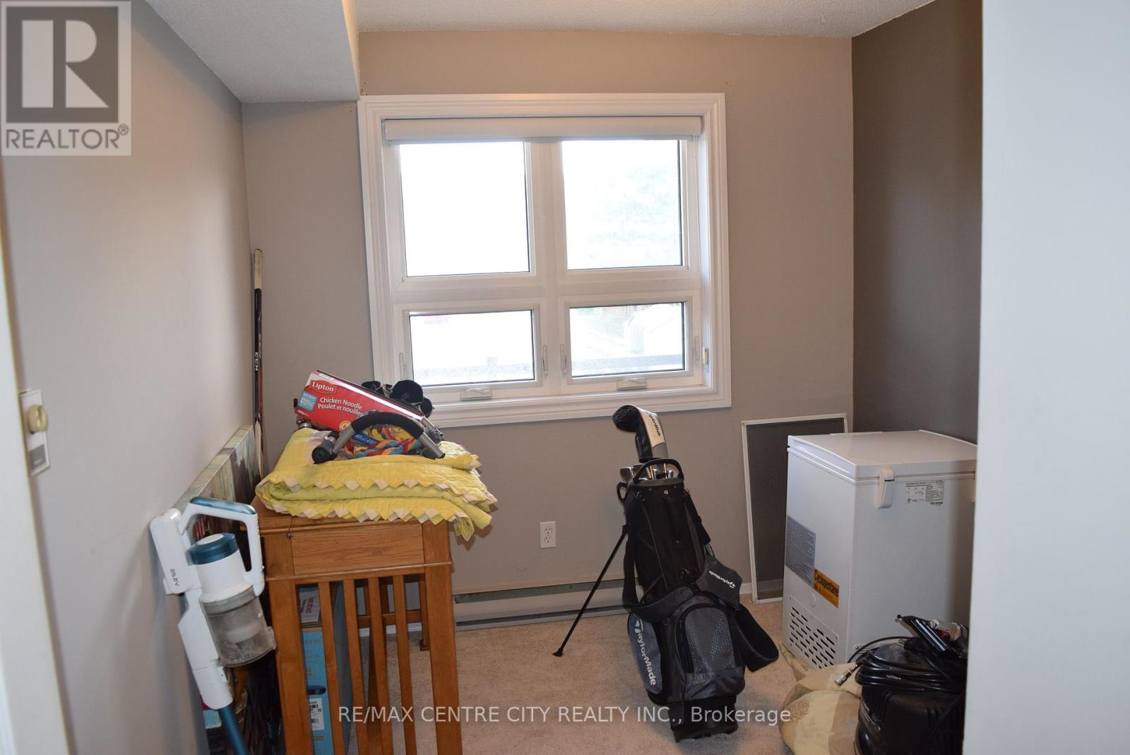 #207 5 JACKSWAY CRESCENT - 13