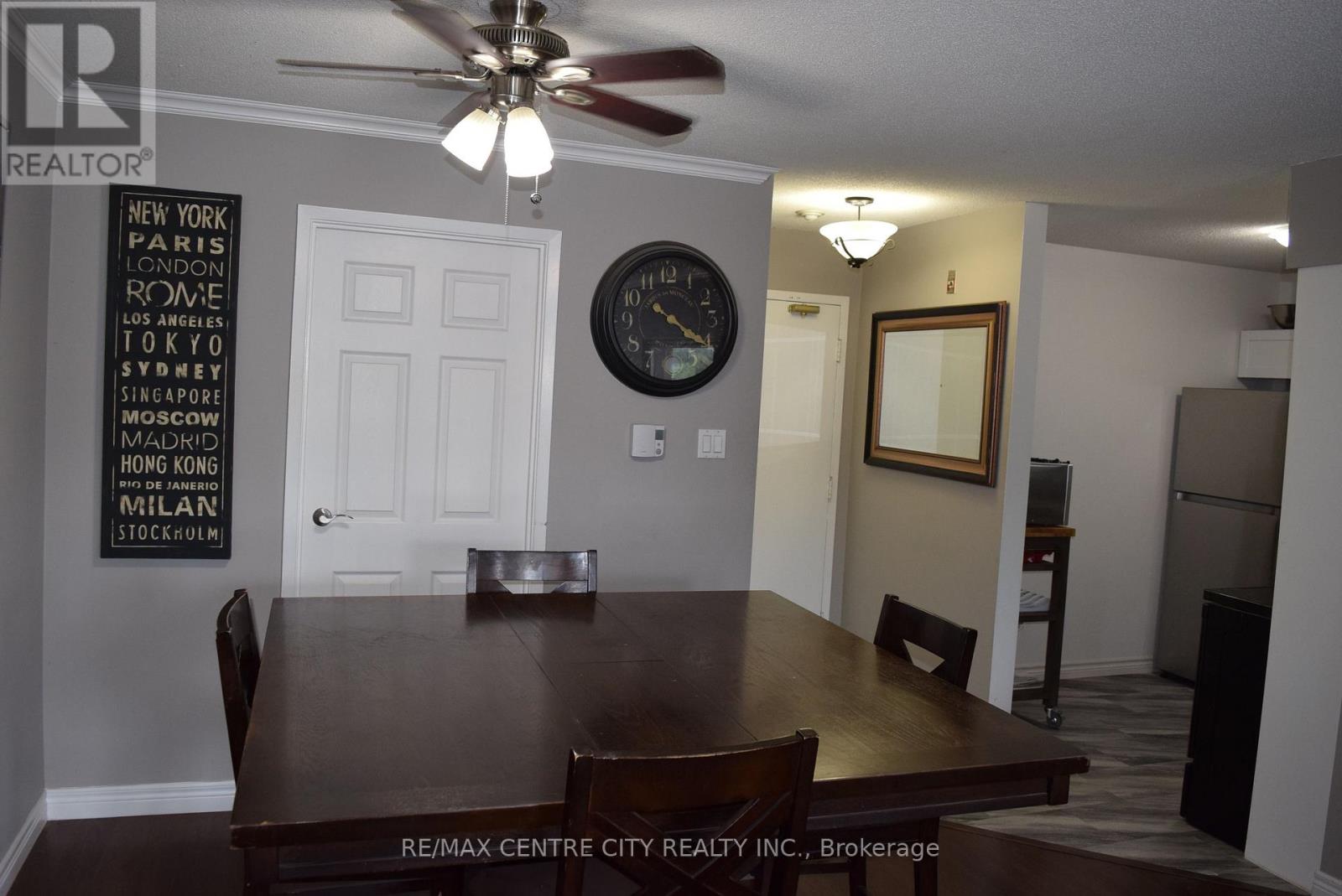 #207 5 JACKSWAY CRESCENT - 20