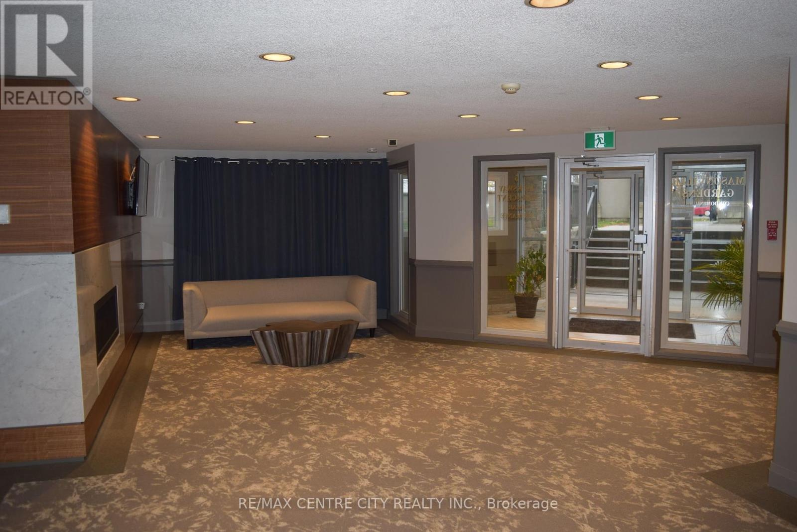 #207 5 JACKSWAY CRESCENT - 3