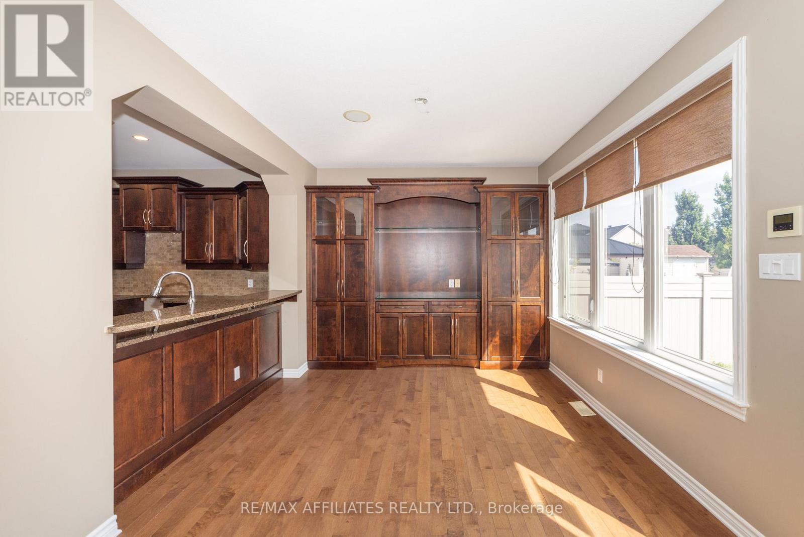 Photo 17 of 994 Fieldfair Way, Ottawa ON