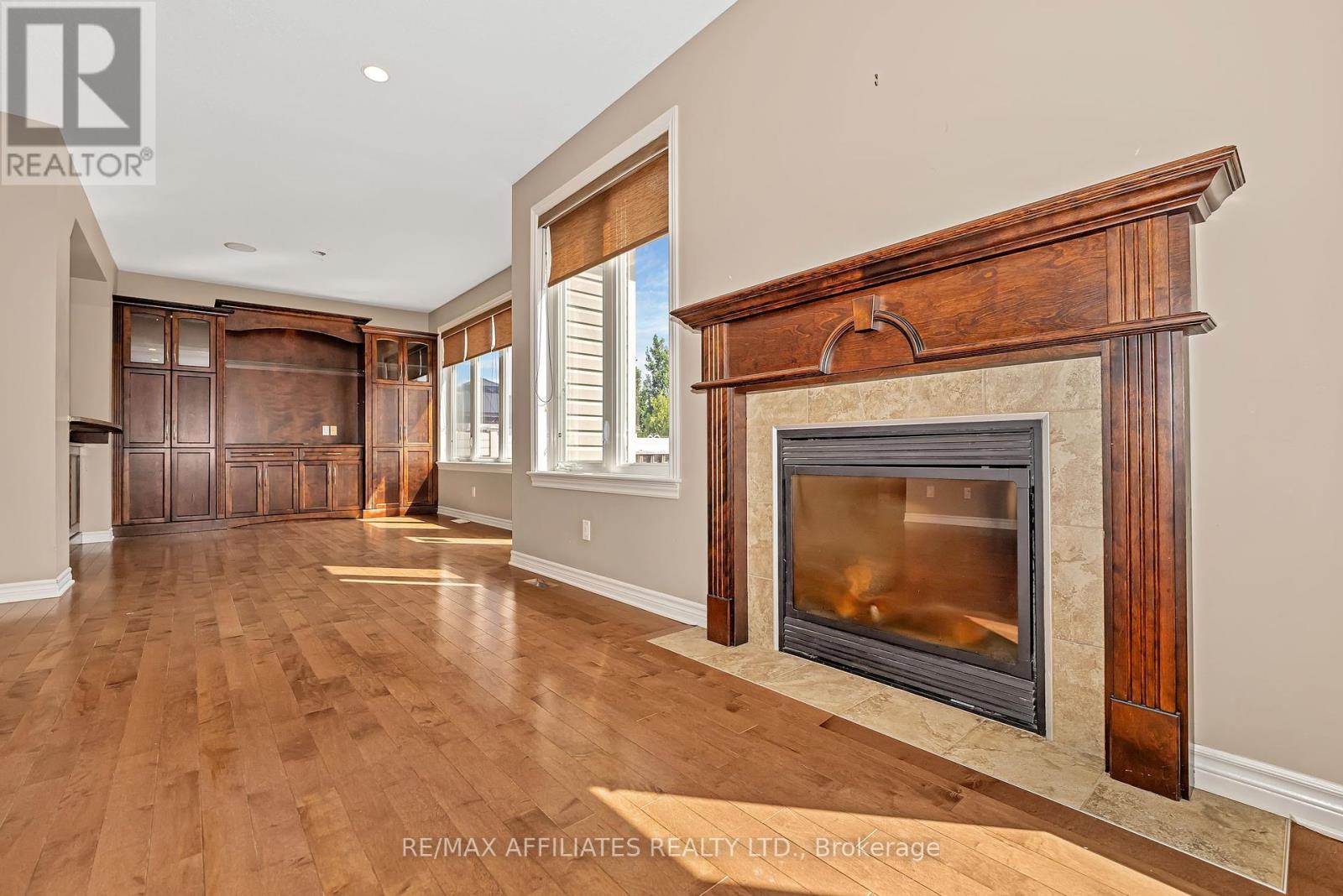 Photo 12 of 994 Fieldfair Way, Ottawa ON