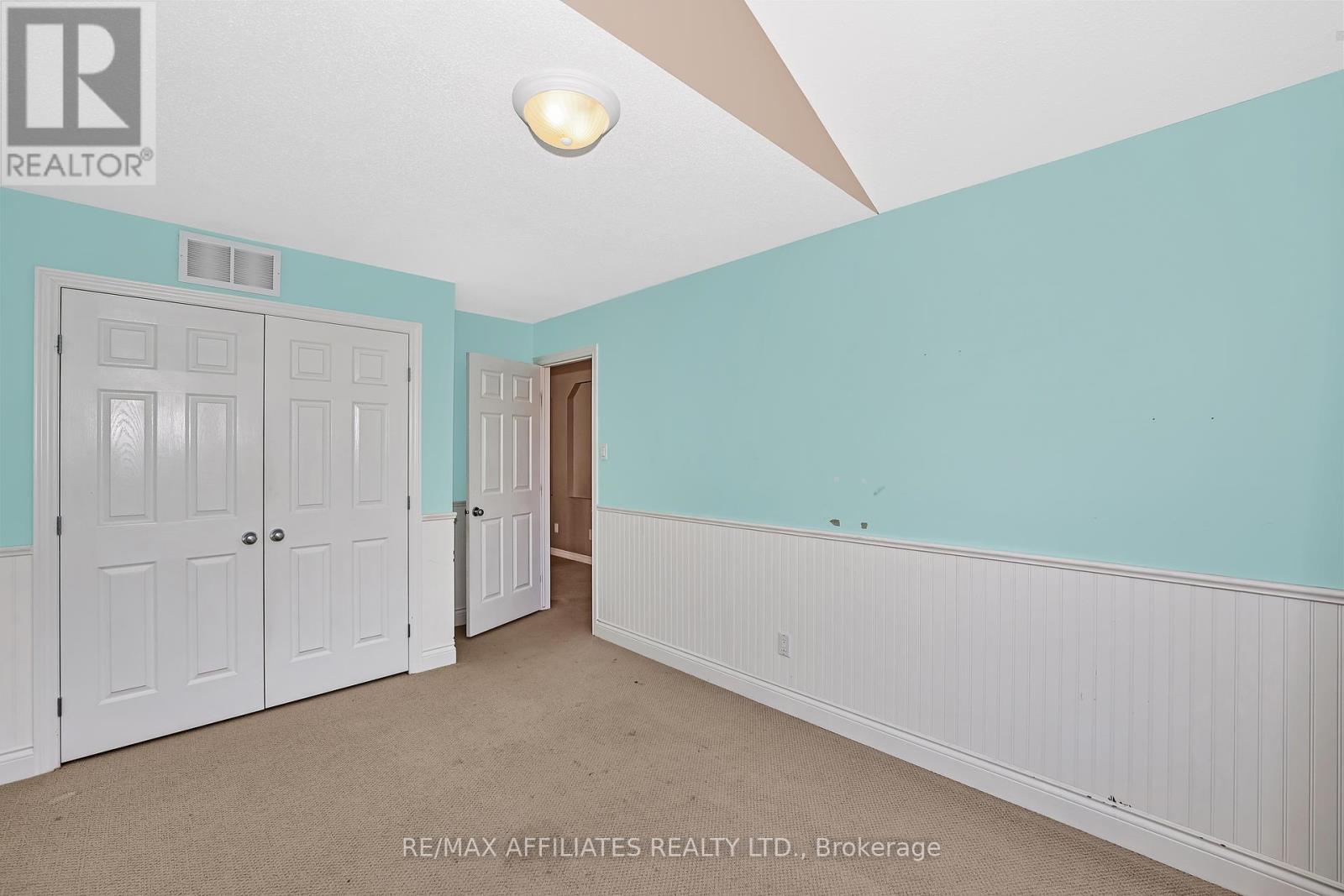 Photo 37 of 994 Fieldfair Way, Ottawa ON