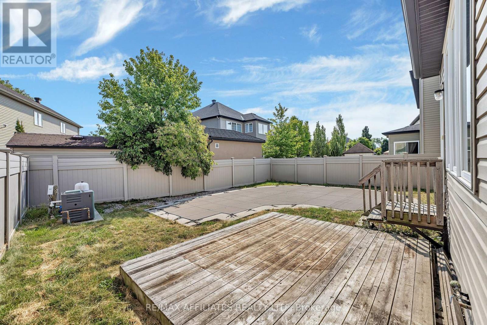 Photo 24 of 994 Fieldfair Way, Ottawa ON