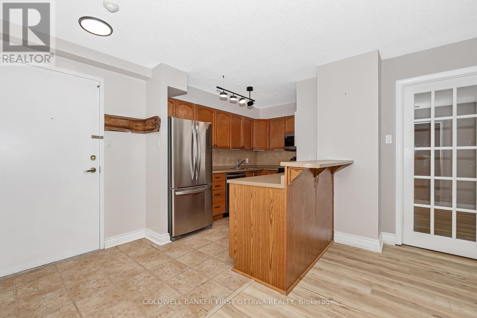 Photo 8 of 111 225 Alvin Road, Ottawa ON