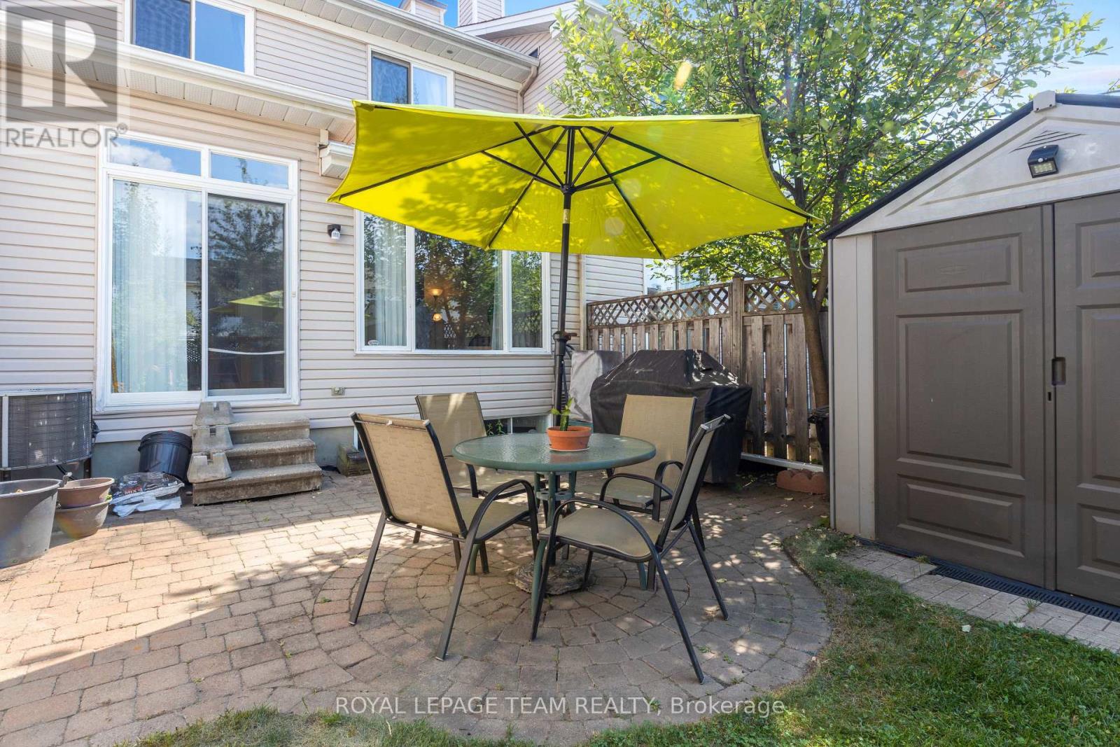 Photo 29 of 221 Longshire Circle, Ottawa ON