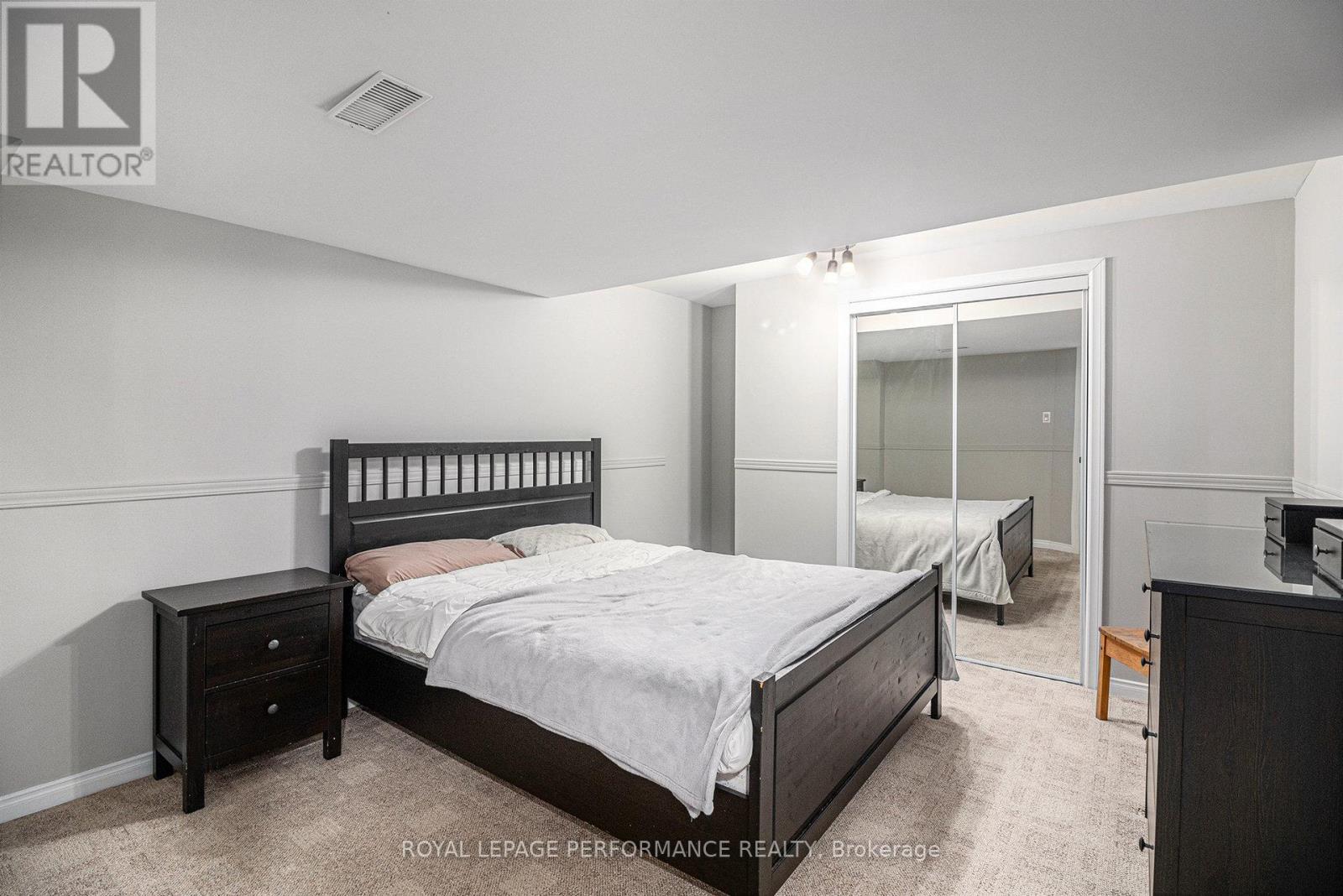 Photo 23 of 653 Thicket Way, Ottawa ON