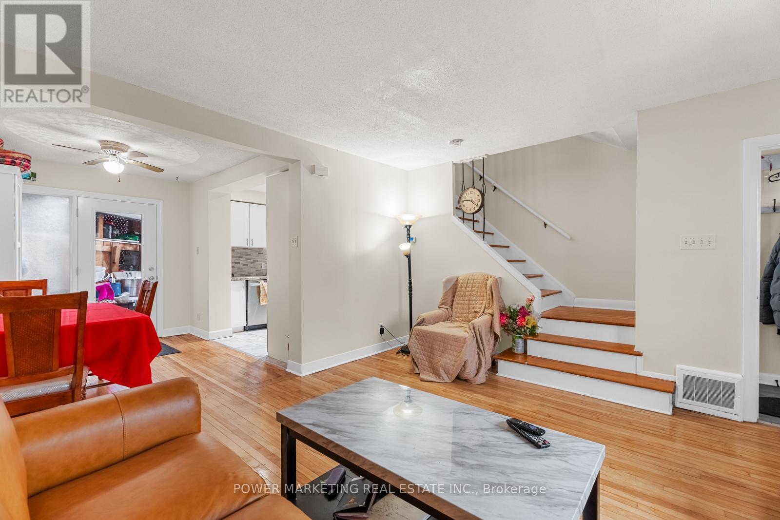 Photo 14 of 1047 Hollington Street, Ottawa ON