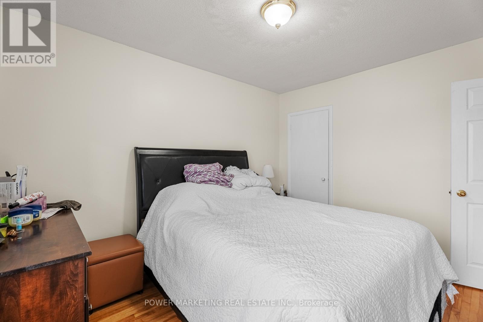 Photo 20 of 1047 Hollington Street, Ottawa ON