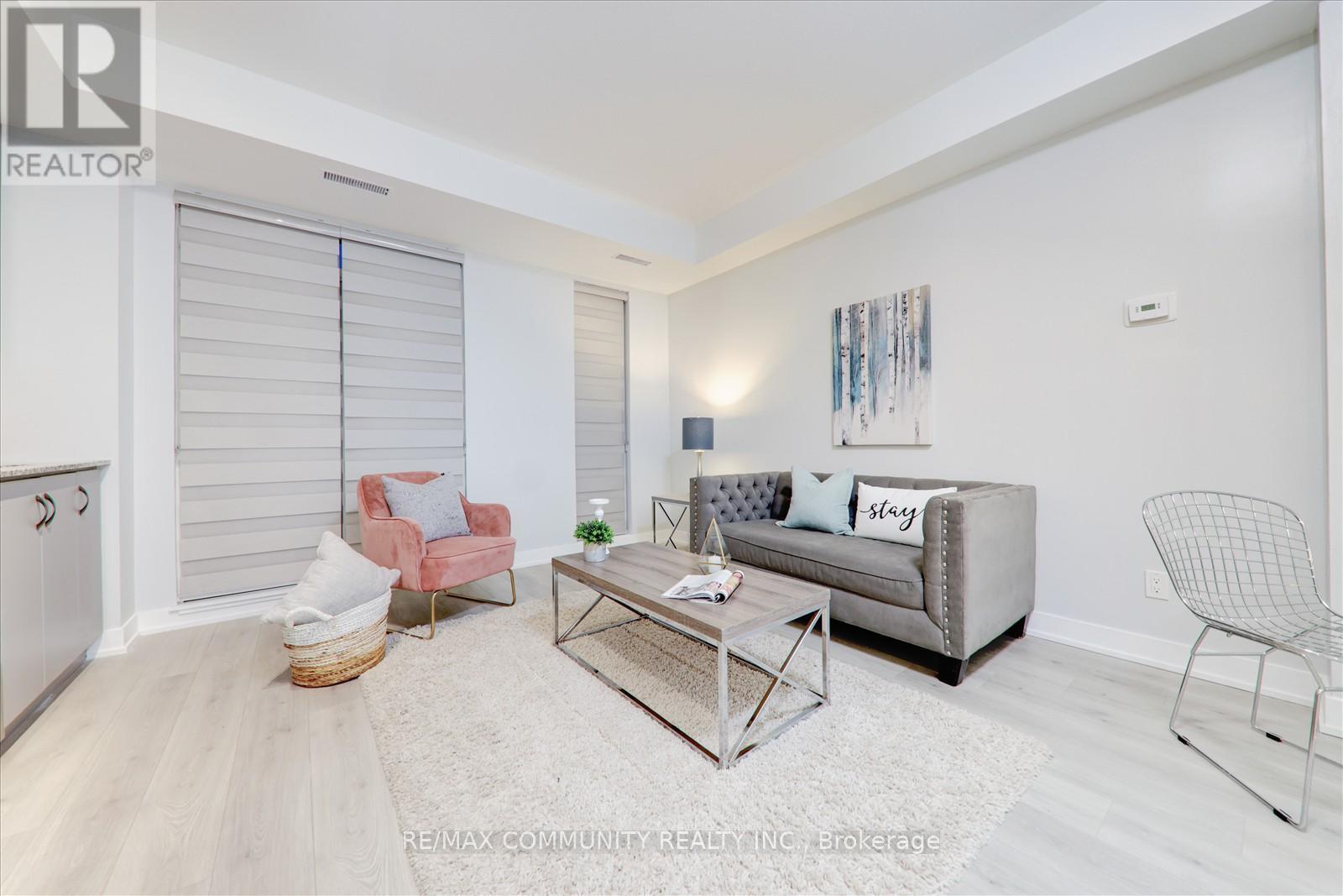 Photo 14 of 206 1709 Bur Oak Avenue, Markham ON