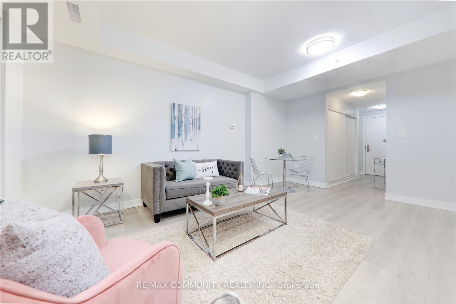 Photo 19 of 206 1709 Bur Oak Avenue, Markham ON