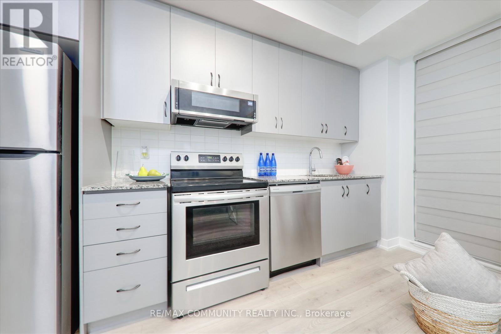 Photo 20 of 206 1709 Bur Oak Avenue, Markham ON