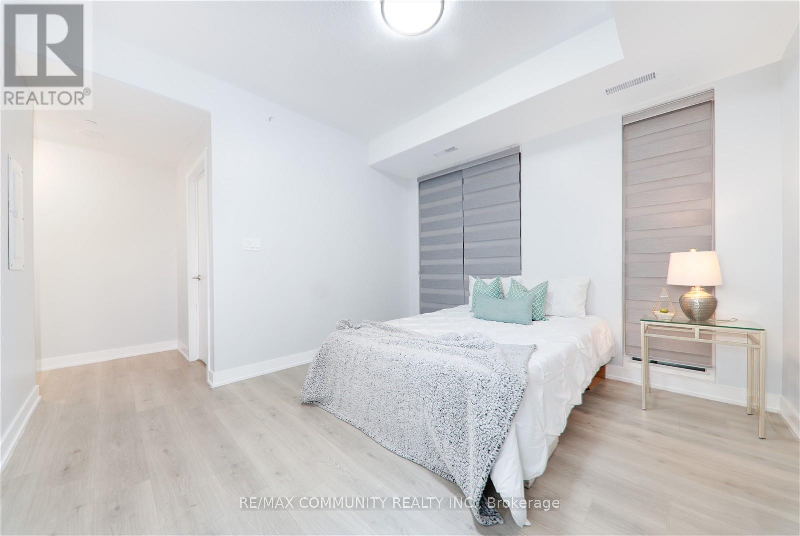 Photo 17 of 206 1709 Bur Oak Avenue, Markham ON