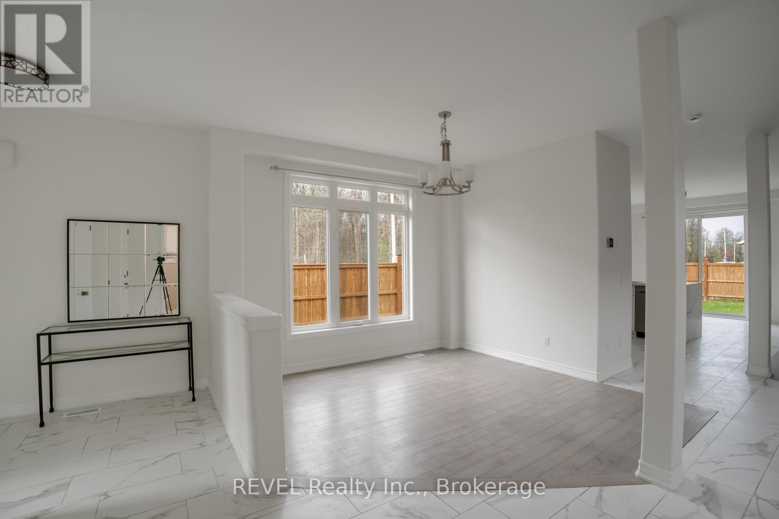 Photo 20 of Upper 6739 Sam Iorfida Drive, Niagara Falls ON