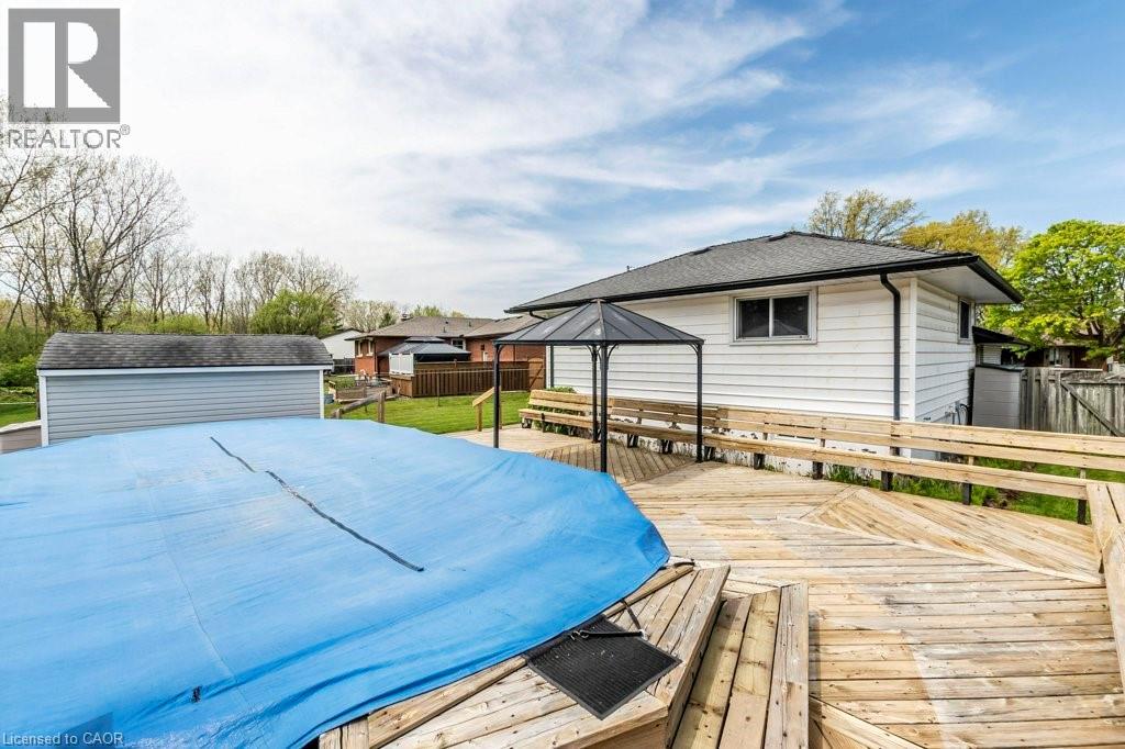 Photo 16 of 30 Terrace Avenue, Welland ON