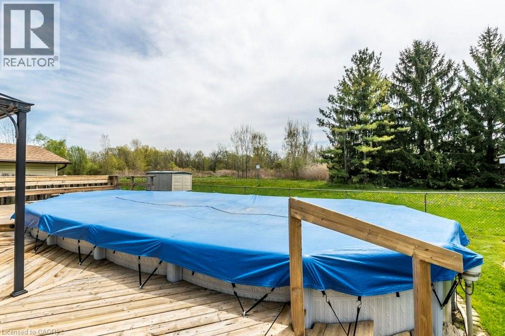 Photo 4 of 30 Terrace Avenue, Welland ON